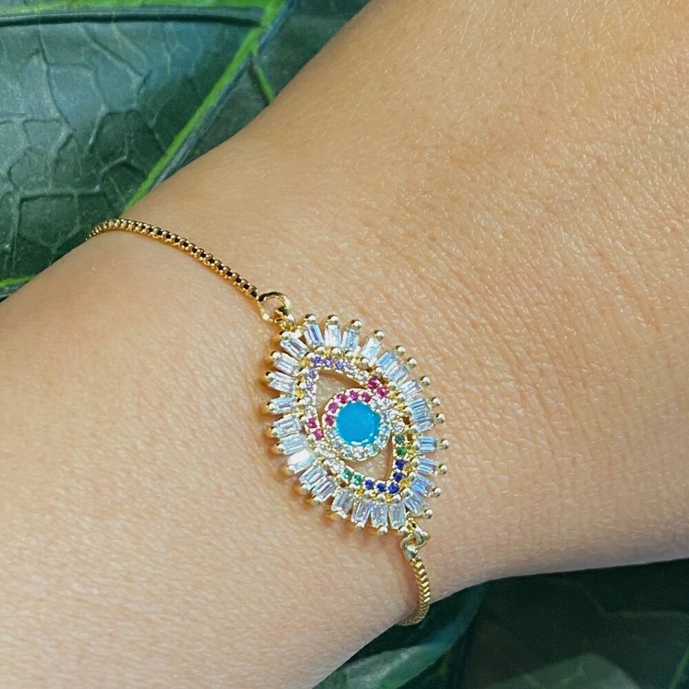 Crystal Eye Slide Bracelet